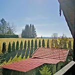Naehe Starnberger See, Schoene Ferienwohnung, Gaestewohnung 125qm Eg Und Og Kontaktfrei Apartman *