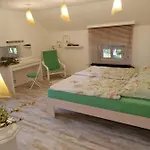Apartman Naehe Starnberger See, Schoene Ferienwohnung, Gaestewohnung 125qm Eg Und Og Kontaktfrei *