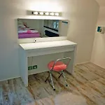 Naehe Starnberger See, Schoene Ferienwohnung, Gaestewohnung 125qm Eg Und Og Kontaktfrei Apartman Münsing