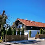 Naehe Starnberger See, Schoene Ferienwohnung, Gaestewohnung 125qm Eg Und Og Kontaktfrei * Münsing