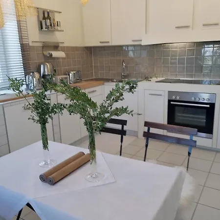 Naehe Starnberger See, Schoene Ferienwohnung, Gaestewohnung 125qm Eg Und Og Kontaktfrei 公寓