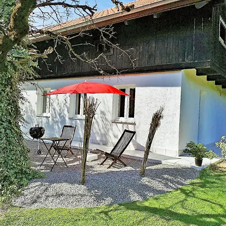 Naehe Starnberger See, Schoene Ferienwohnung, Gaestewohnung 125qm Eg Und Og Kontaktfrei アパート Münsing