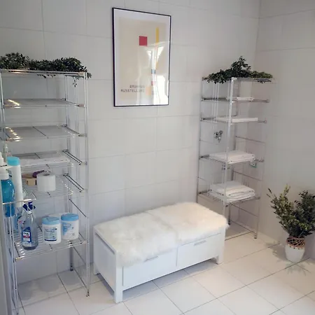 公寓 Naehe Starnberger See, Schoene Ferienwohnung, Gaestewohnung 125qm Eg Und Og Kontaktfrei *