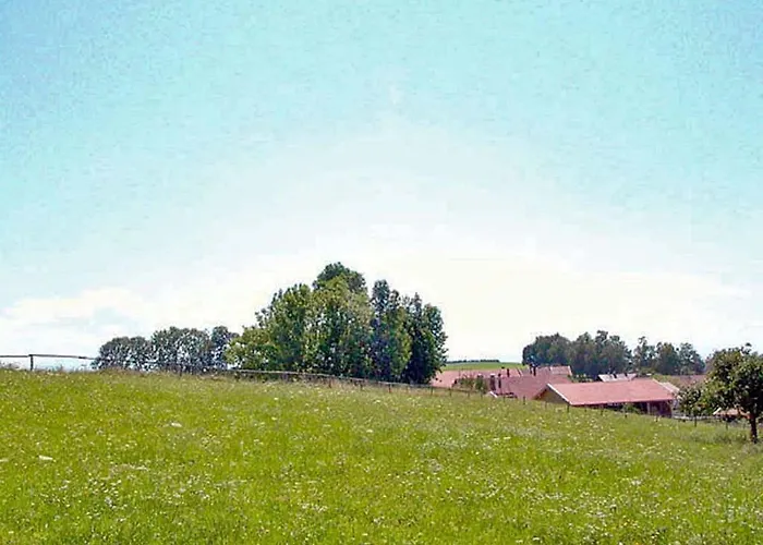 Naehe Starnberger See, Schoene Ferienwohnung, Gaestewohnung 125qm Eg Und Og Kontaktfrei アパート