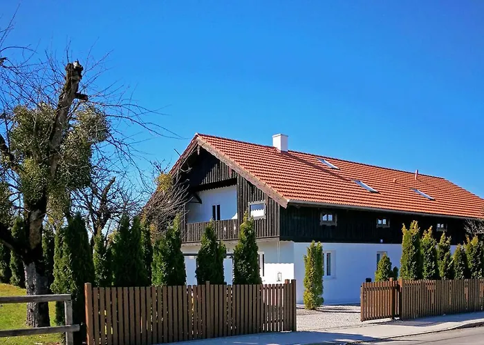 Naehe Starnberger See, Schoene Ferienwohnung, Gaestewohnung 125qm Eg Und Og Kontaktfrei * Münsing