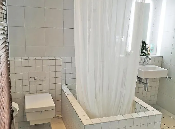 Appartement Naehe Starnberger See, Schoene Ferienwohnung, Gaestewohnung 125qm Eg Und Og Kontaktfrei *