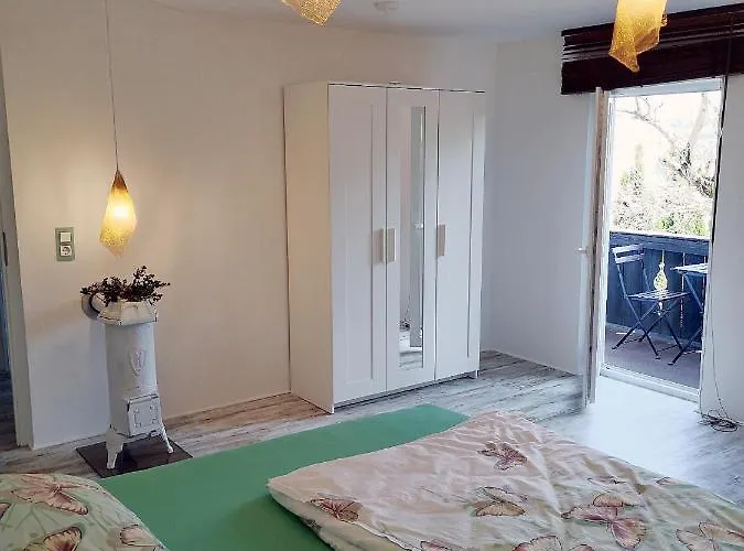 Naehe Starnberger See, Schoene Ferienwohnung, Gaestewohnung 125qm Eg Und Og Kontaktfrei * Münsing