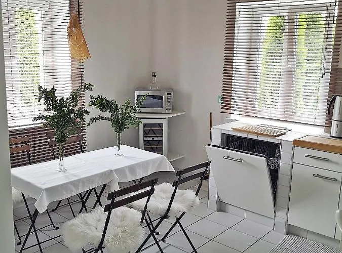 Naehe Starnberger See, Schoene Ferienwohnung, Gaestewohnung 125qm Eg Und Og Kontaktfrei Appartement Münsing